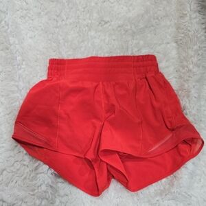 Lululemon Hotty Hot High-Rise Lined Short 2.5"